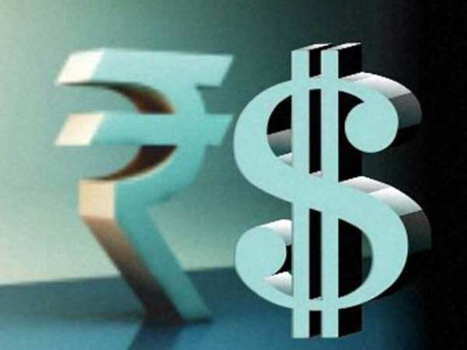 Dollar vs Rupee: भारतीय रुपया मंगलवार को डॉलर के मुकाबले 12 पैसे मजबूत होकर 88.04 पर पहुँचा, निवेशक भारत-अमेरिका व्यापार वार्ता पर नजरें गड़ाए हुए।