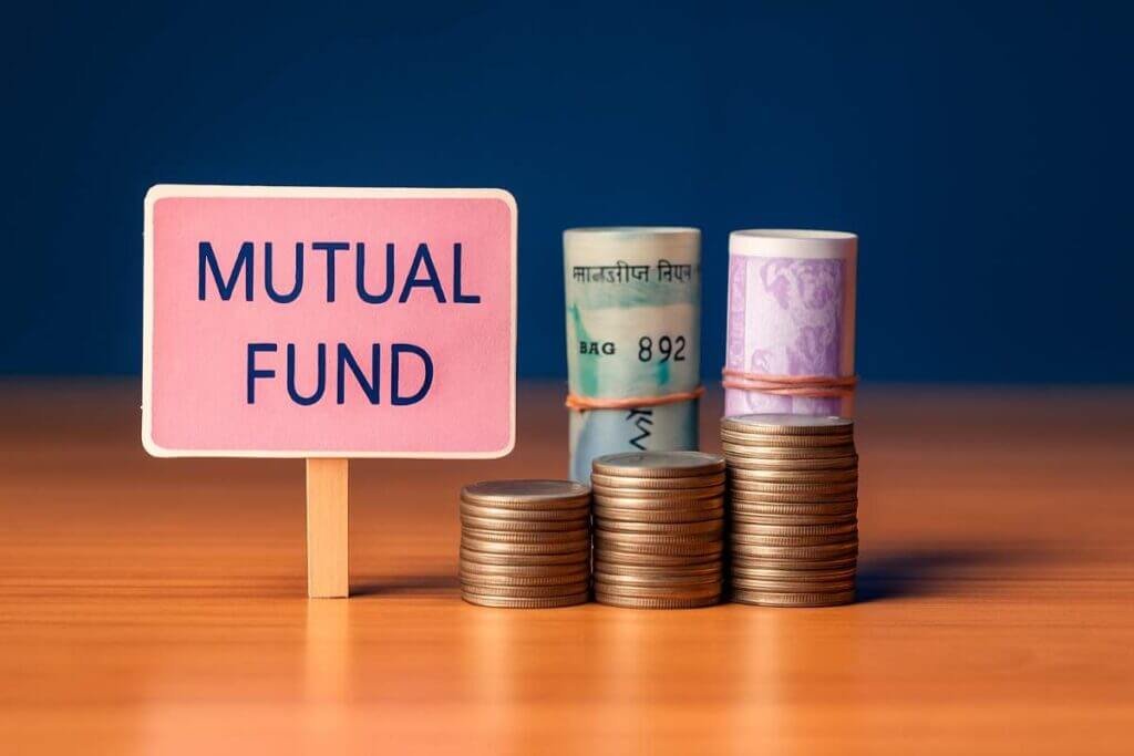 FD Interest Rates: 3 साल की फिक्स्ड डिपॉजिट पर सबसे ज्यादा ब्याज देने वाले बैंक, निवेशकों के लिए बंपर रिटर्न